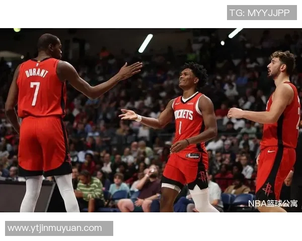 NBA半决赛激战马刺对决火箭谁能晋级总决赛争夺冠军荣耀